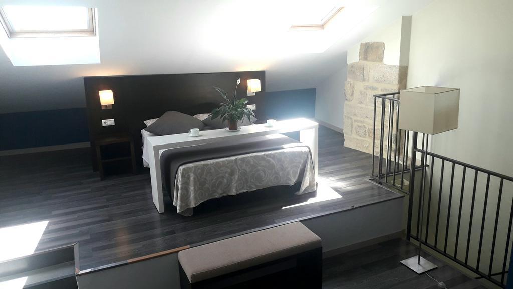 Apartamentos Sol De Mayo Убеда Екстер'єр фото