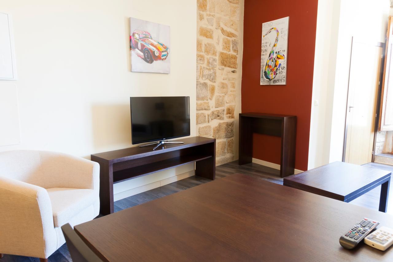 Apartamentos Sol De Mayo Убеда Екстер'єр фото