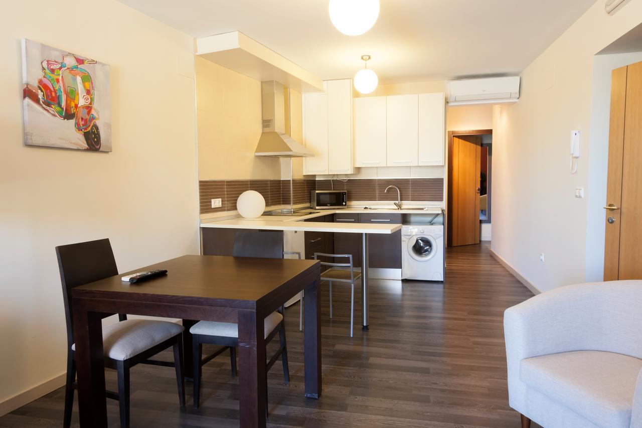 Apartamentos Sol De Mayo Убеда Екстер'єр фото