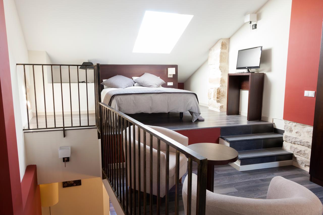 Apartamentos Sol De Mayo Убеда Екстер'єр фото